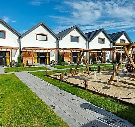 Corden Village 山林小屋 莱鲍