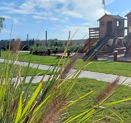 Corden Village 山林小屋 莱鲍