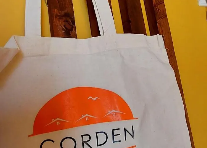 ロッジ Corden Village ウェバ